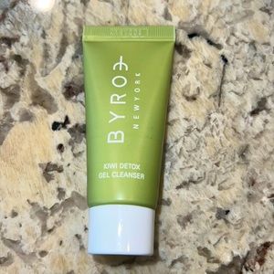 Byroe kiwi detox gel cleanser 20 ml
